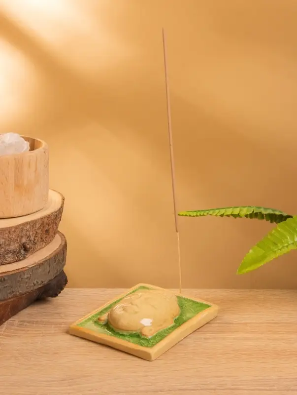 Подставка под благовония &laquo;Будда&raquo;, 11&times;9&times;3 см, керамика, зелёно-коричневая