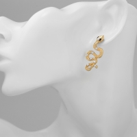 Новый год! Символ года 2025! Серьги со стразами &laquo;Змейка&raquo; эстетика, цвет белый в золоте