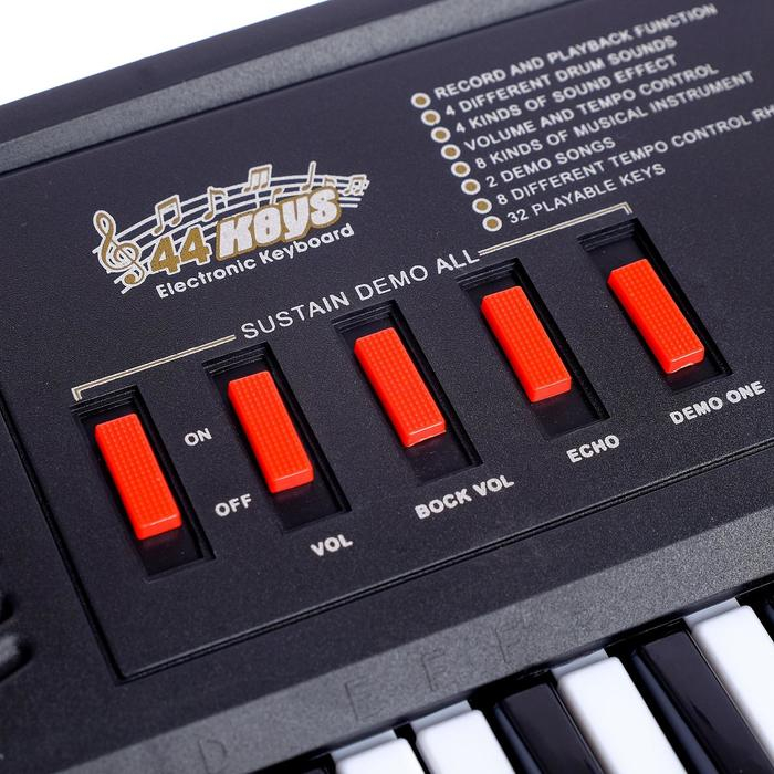 Синтезатор &laquo;Супермузыкант&raquo; с микрофоном, 44 клавиши, работает от сети и от батареек