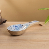 Подставка под ложку "Крабы" дерево манго 25,5х9х3,8 см