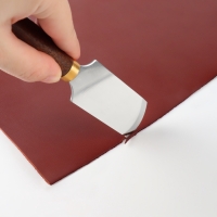 Шорный нож для работы с кожей Premium, закруглённый, 18 &times; 3,5 см