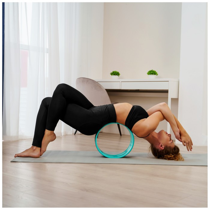 Йога-колесо Sangh &laquo;Лотос&raquo;, 33&times;13 см, цвет мятный/чёрный