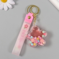 Брелок пластик с карабином, ремешком "Цветочек с шариками" водный с декором 6х6х2 см