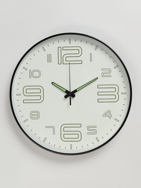 Часы настенные интерьерные &laquo;Классика&raquo;, плавный ход, светящиеся, d-35 см