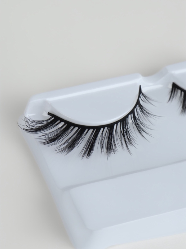 Ресницы накладные &laquo;Стрелка&raquo;, 13-18 мм, без клея, чёрные