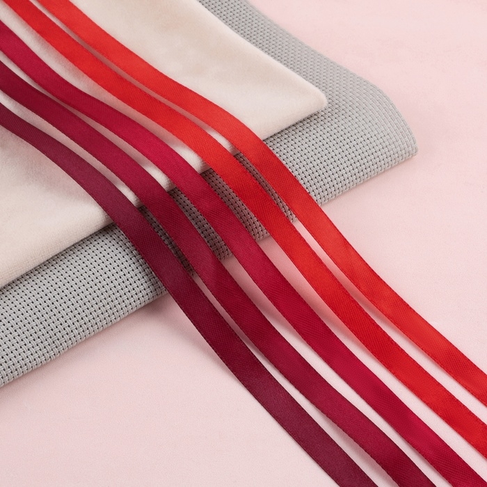 Набор атласных лент, 5 шт, размер 1 ленты: 10 мм &times; 23 &plusmn; 1 м, цвет красный спектр