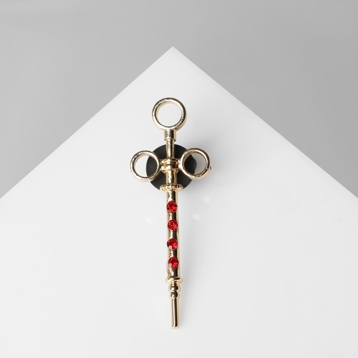 Значок «Шприц» карпульный, цвет красный в золоте Значок «Шприц» карпульный, цвет красный в золоте