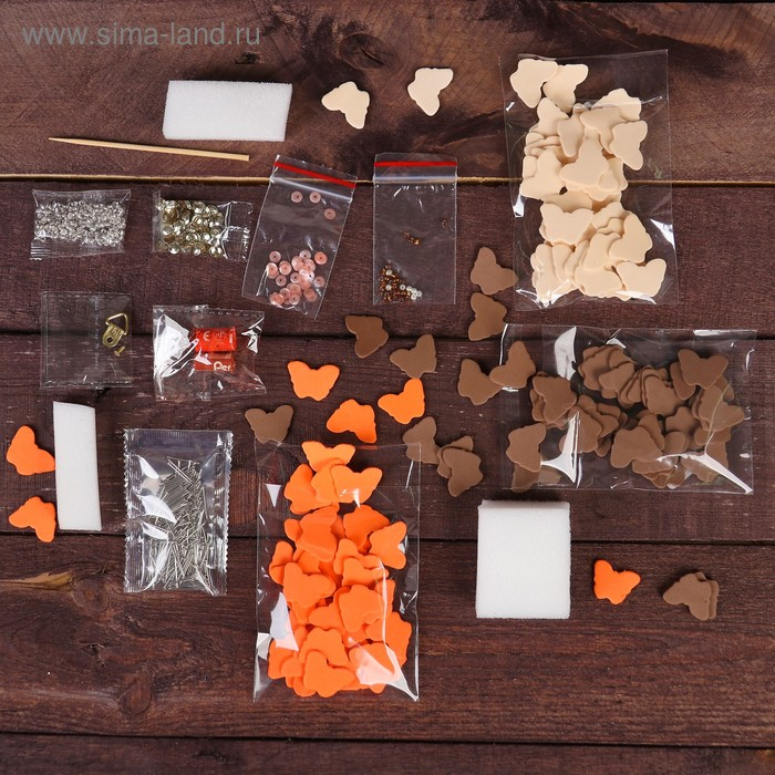 Мозаика из пайеток на холсте &laquo;Девочка с бабочками&raquo;