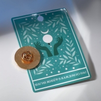 Значок &laquo;Таро&raquo; фазы Луны, цвет чёрно-белый в золоте