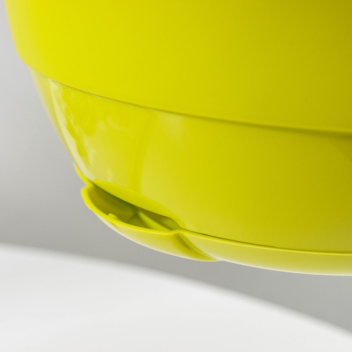 Кашпо для цветов подвесное с прикорневым поливом &laquo;Мальва&raquo;, 4,7 л, цвет фисташковый