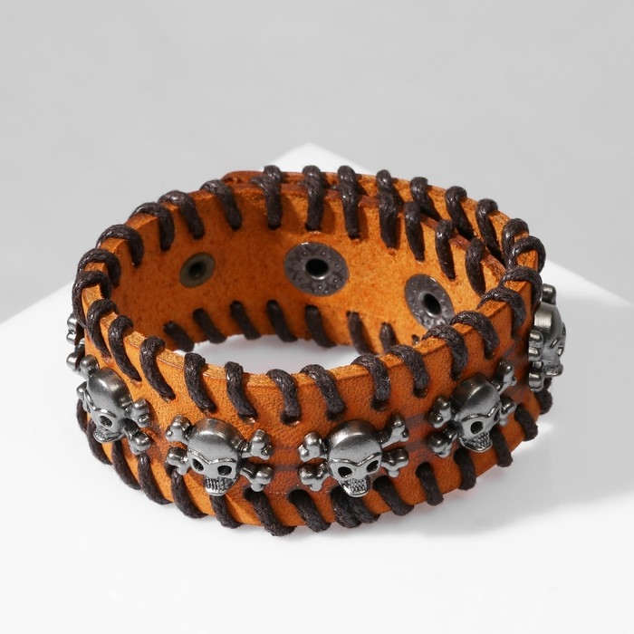 Браслет кожа &laquo;Череп&raquo; с костями, цвет коричневый с серебром, 20 см