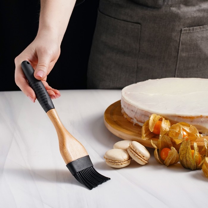 Кисть Доляна &laquo;Макота&raquo;, силикон, 23,5 см, цвет чёрный