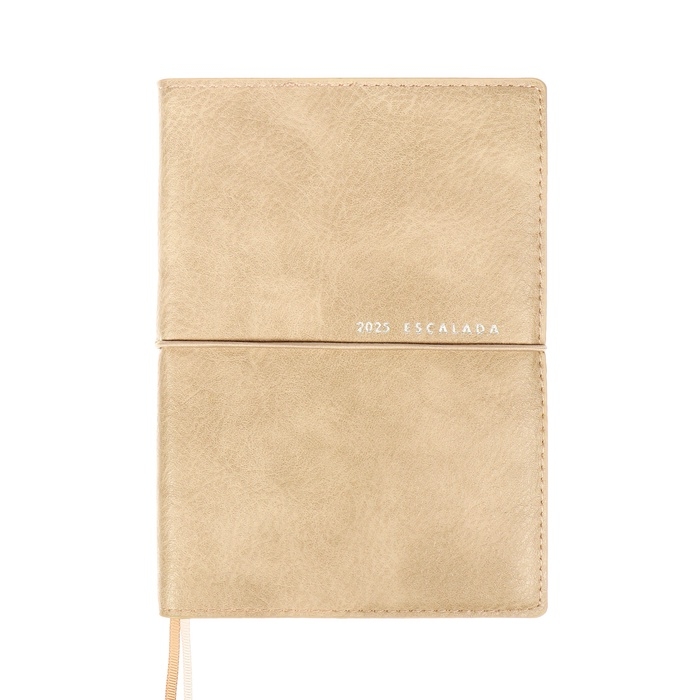 Ежедневник датир 2025г А6+ 176л ESCALADA, мяг обл, иск кожа, тис ф, кр бл 70г/м2, бежевый Ежедневник датир 2025г А6+ 176л ESCALADA, мяг обл, иск кожа, тис ф, кр бл 70г/м2, бежевый