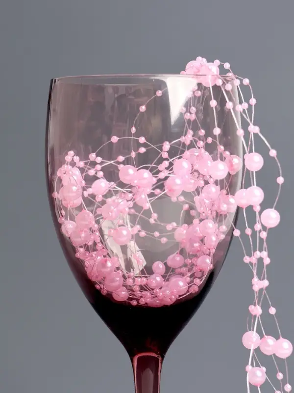 Гирлянда для декора из бусин, розовая