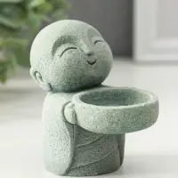 Подсвечник песчаник "Маленький монах" d=4 см 6х9х8,5 см