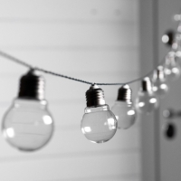 Гирлянда &laquo;Нить&raquo;, 2.7 м, с насадками в виде ламп, IP44, 10 LED, 8 режимов, солнечная батарея, тёмная нить, свечение тёплое белое