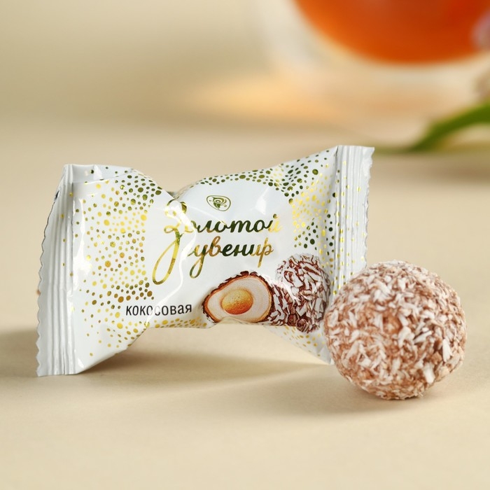 Подарочный набор &laquo;Весенний день&raquo;: чай 50 г, конфеты 100 г