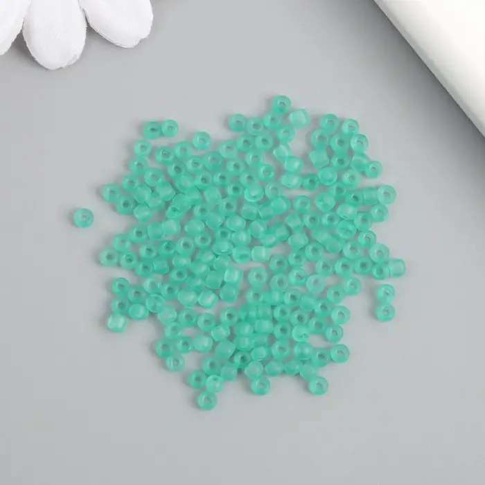 Бисер стекло 8/0 "Матовый полупрозрачный. Изумрудная слеза" 10 гр