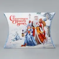 Коробка новогодняя складная фигурная &laquo;Сказочного Нового года&raquo;, Дед Мороз со Снегурочкой, 19 х 14 х 4 см