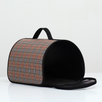 Сумка - переноска для животных "Карпетбеггер", 40,5 х 24 х 24 см, клетчатая Сумка - переноска для животных "Карпетбеггер", 40,5 х 24 х 24 см, клетчатая