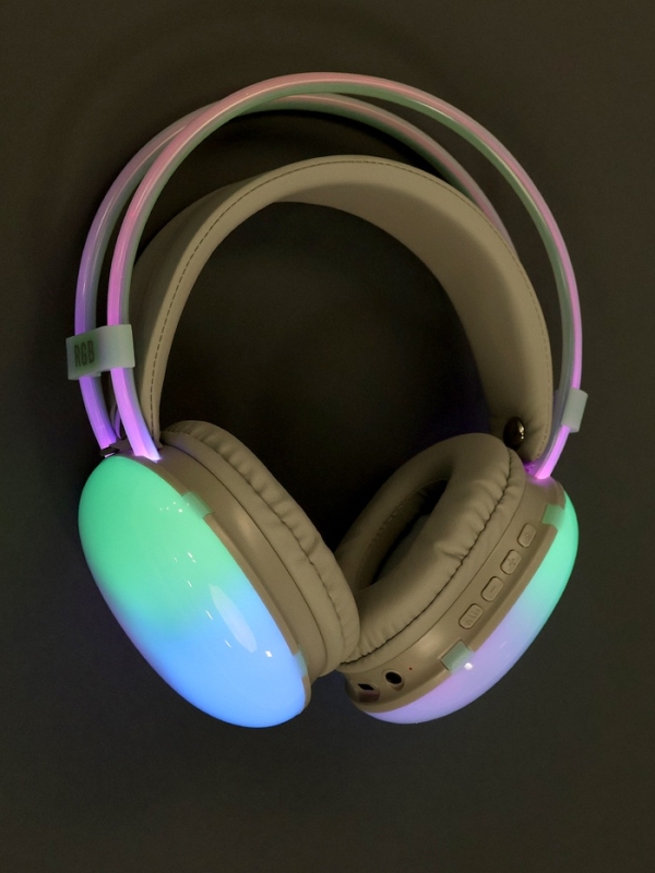 Наушники полноразмерные Mybit W-33, RGB подсветка, BT5.3, 800 мАч, Type-C, зелёные