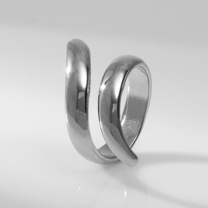 Кольцо металл &laquo;Тренд&raquo; завиток, цвет серебро, размер 17