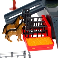 Парковка &laquo;Ферма&raquo;, амбар, вольеры, транспорт, животные