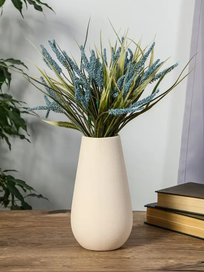 Ваза керамика настольная "Банни" h=20х10 d=6,5 см, белый