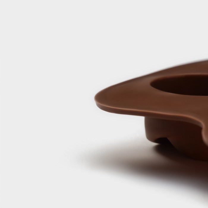 Форма для конфет и шоколада Доляна &laquo;Завиток&raquo;, силикон, 21,5&times;11,5 см, 15 ячеек (d=2,8 см), цвет коричневый