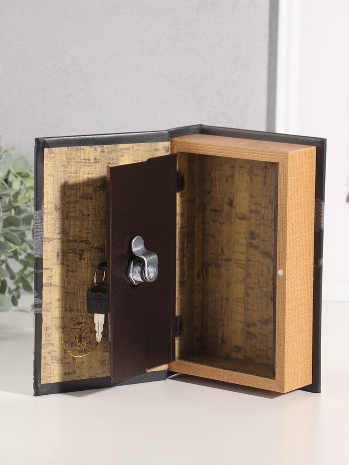 Сейф-книга дерево кожзам "Нефть и газ России" тиснение 21х13х5 см