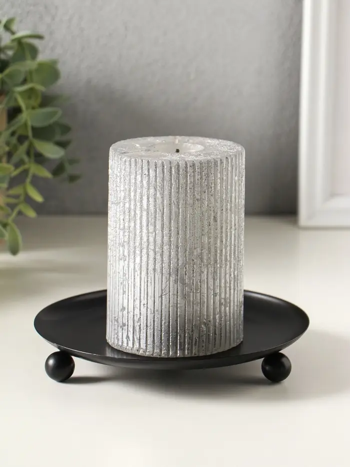 Подсвечник "Чашка на шариках" 14 см, черный