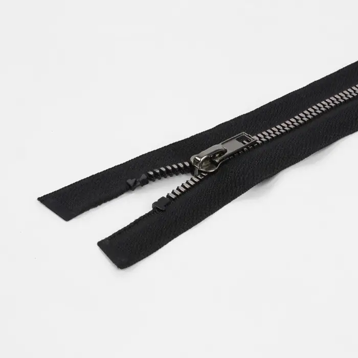 Молния &laquo;Трактор&raquo;, №5, разъёмная, декоративное звено &laquo;Акулий зуб&raquo;, замок автомат, 90 см, чёрная