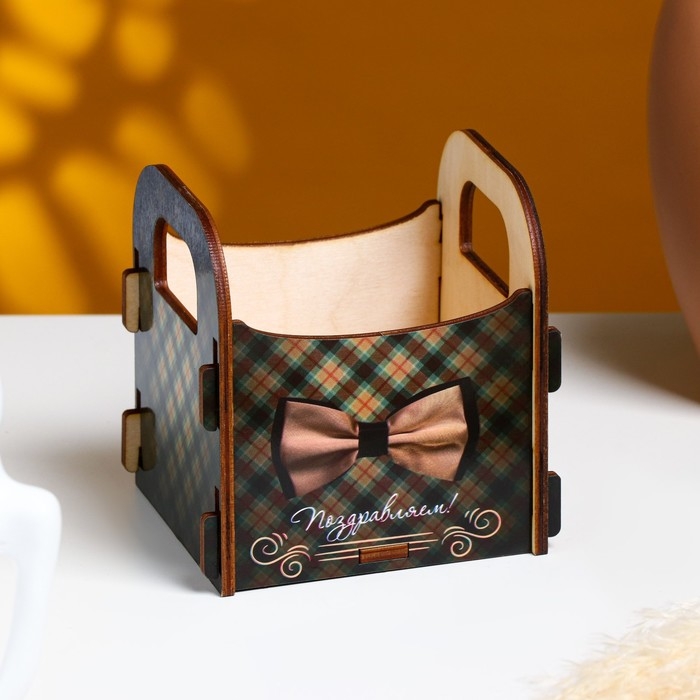 Кашпо деревянное 10.5&times;10&times;11 см подарочное Рокси Смит "Поздравляем! Галстук-бабочка", коробка