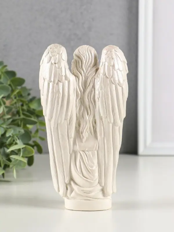 Фигура гипс "Ангел Равена" 16х9 см, перламутр