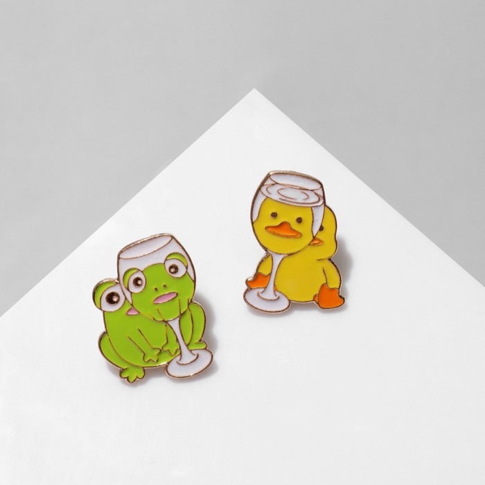 Набор значков (2 шт.) &laquo;Зверюшки&raquo; с бокалом, цветной