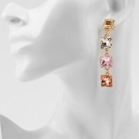 Серьги со стразами &laquo;Блум&raquo; квадраты светлые, цветные в золоте