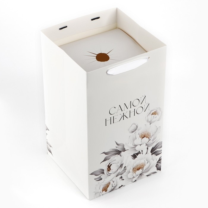 Переноска для цветов с вкладышем для фиксации, &laquo;Самой нежной&raquo;, белый, 35 х 20 х 20 см