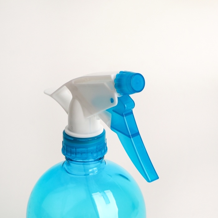 Распылитель парикмахерский, 500 мл, цвет голубой Распылитель парикмахерский, 500 мл, цвет голубой