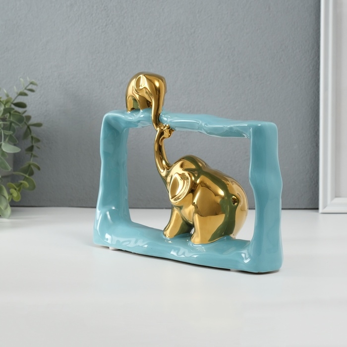 Сувенир керамика Сувенир керамика "Слон со слонёнком - касание. Прямоугольник" голубой с золотом 6х23х16,5 см 10323