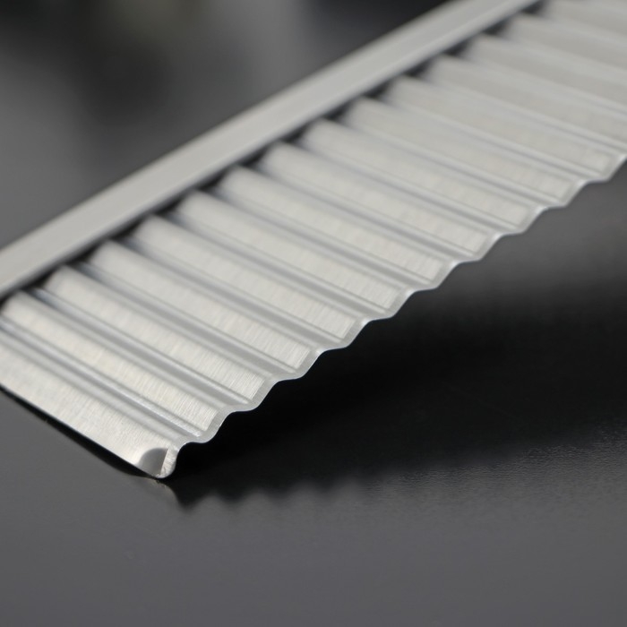 Нож для фигурной резки Доляна &laquo;Помощник&raquo;, 26 см, цвет чёрный