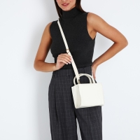 Сумка женская тоут на молнии, цвет молочный Сумка женская тоут на молнии, цвет молочный