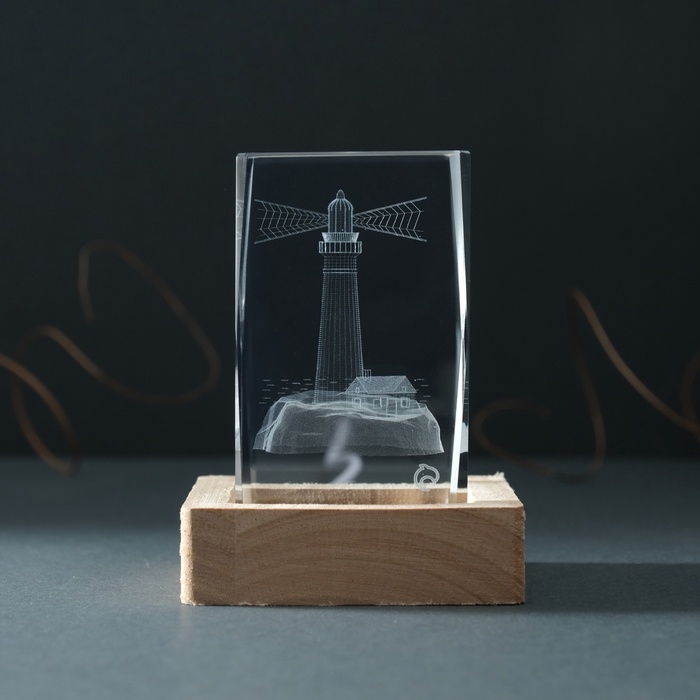 Сувенир стекло подсветка "Прямоугольник. Маяк" подставка дерево, USB 7х7х10