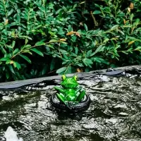 Садовая фигура 14 х 13 х 9,5 см "Лягушка в шине" Водоплавающая