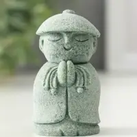 Сувенир песчаник "Маленький монах - молитва" 3,7х3,8х6,7 см