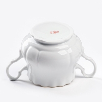 Сахарница фарфоровая с крышкой, 550 мл, цвет белый