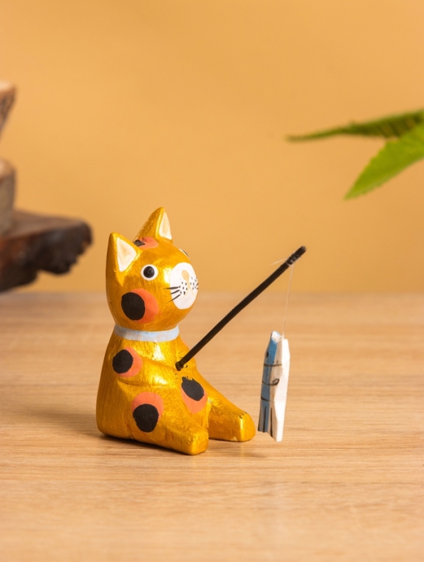 Сувенир &laquo;Кот рыбак&raquo;, 3&times;6&times;7 см, дерево, золотой