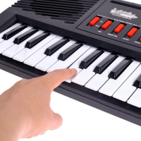 Синтезатор &laquo;Супермузыкант&raquo; с микрофоном, 44 клавиши, работает от сети и от батареек