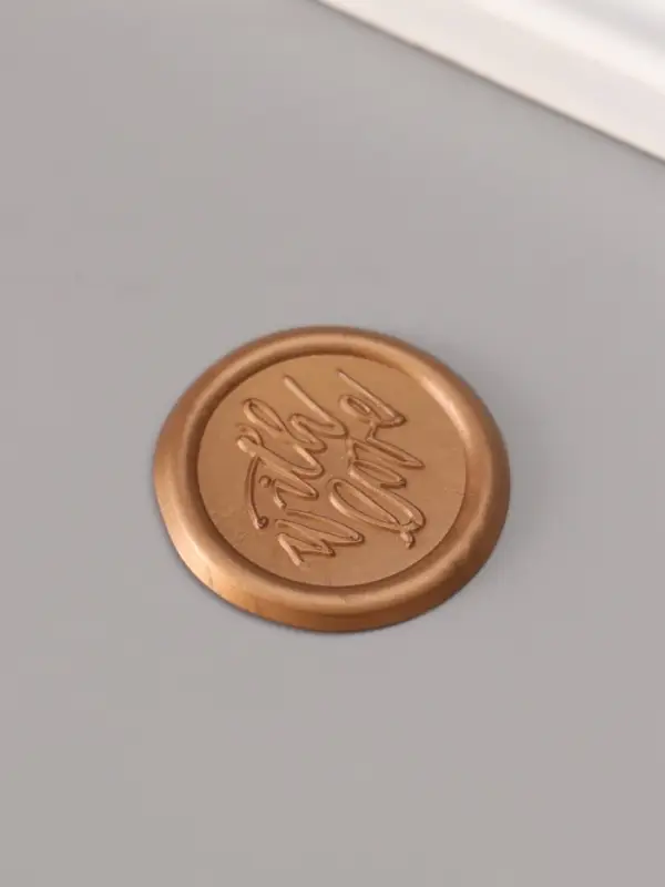 Сургучный оттиск &laquo;С любовью&raquo;, декоративный элемент для приглашений, конвертов и сертификатов, бронза, d=3.2 см