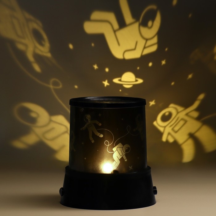 Ночник &laquo;Космонавты&raquo;, 11,7 х 10,8 см