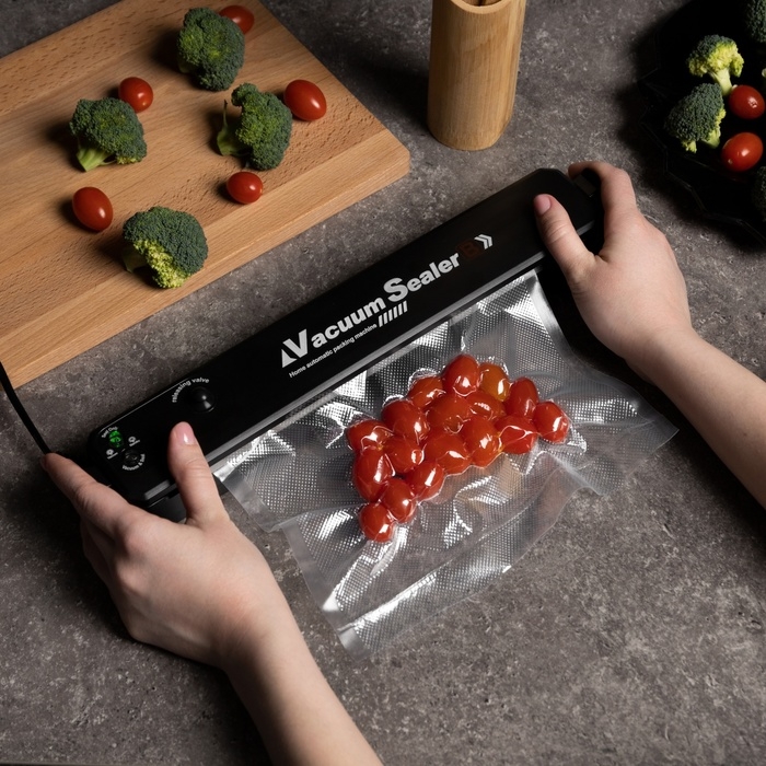 Вакууматор Luazon LPS-03, 70 Вт, 37 см, 10 пакетов, 220В, 25 см, чёрный